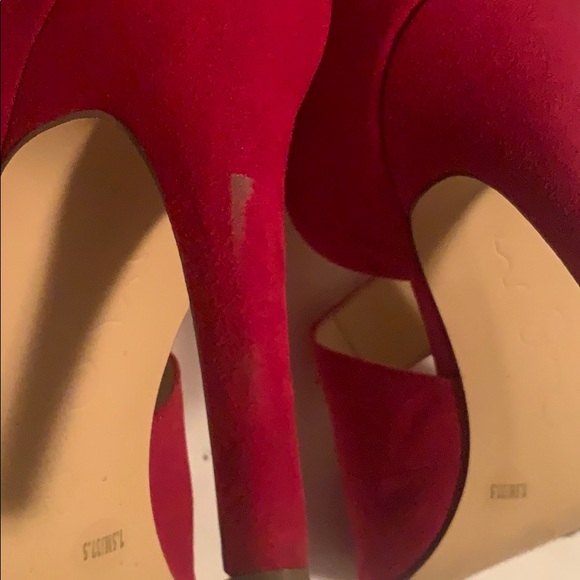 Jessica Simpson Heels - Picture 3 of 5